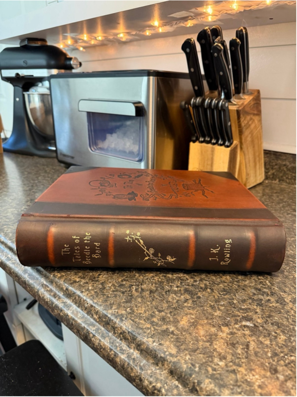 The Tales of Beedle the Bard by J. K. Rowling Hardcover Collector's Edition 2008 - Picture 6 of 12